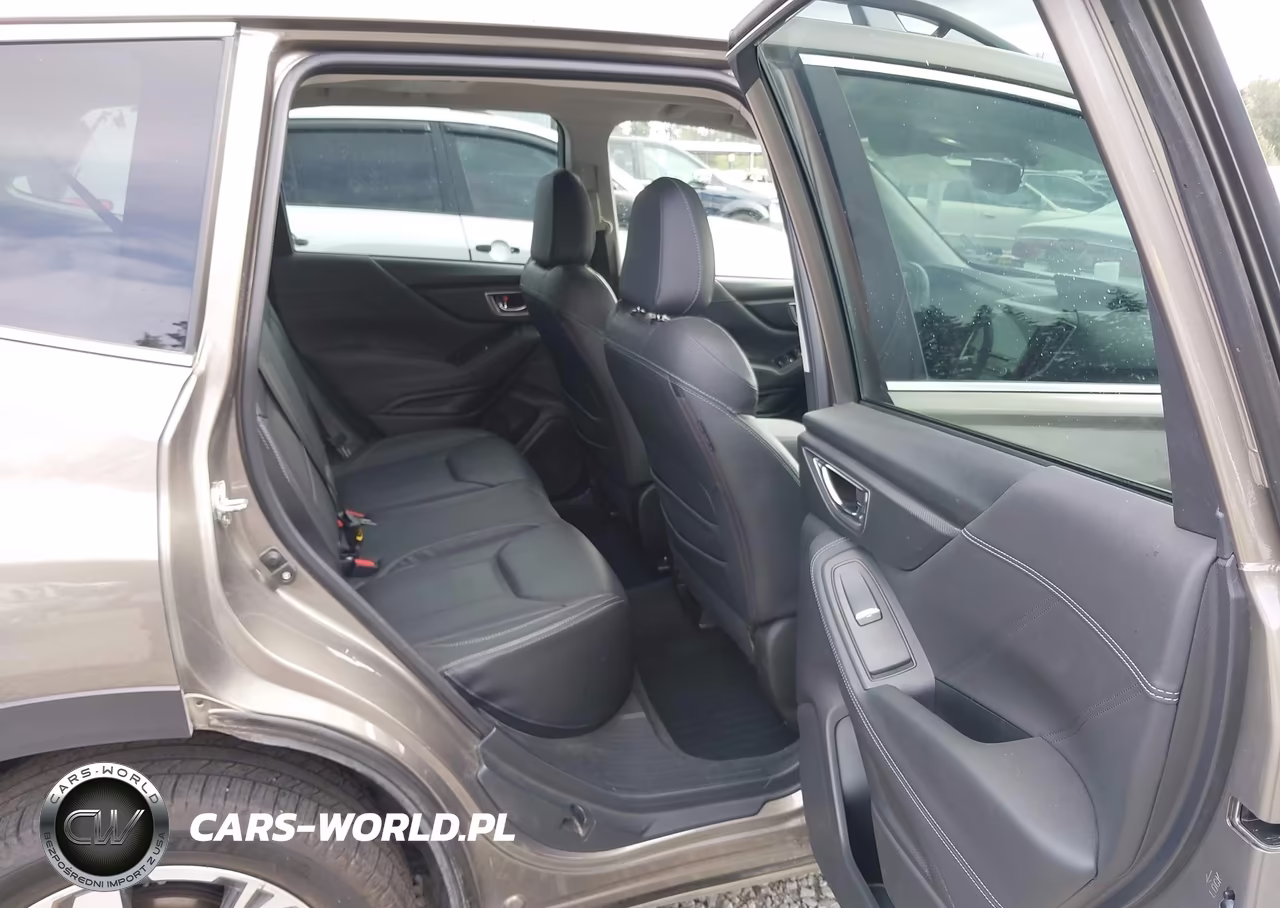 2021 Subaru Forester Touring VIN:JF2SKAXC8MH469113 - 18