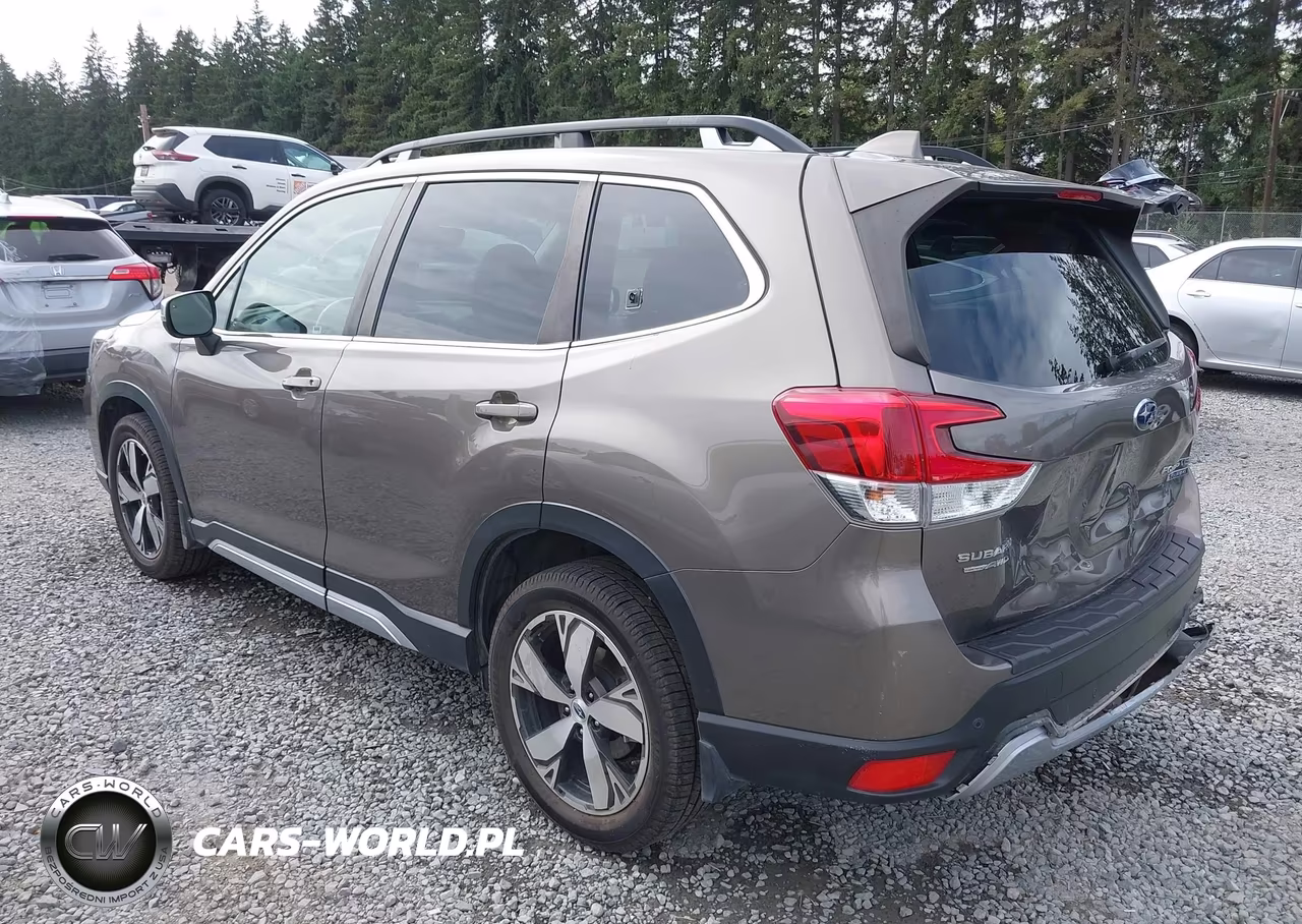 2021 Subaru Forester Touring VIN:JF2SKAXC8MH469113 - 3