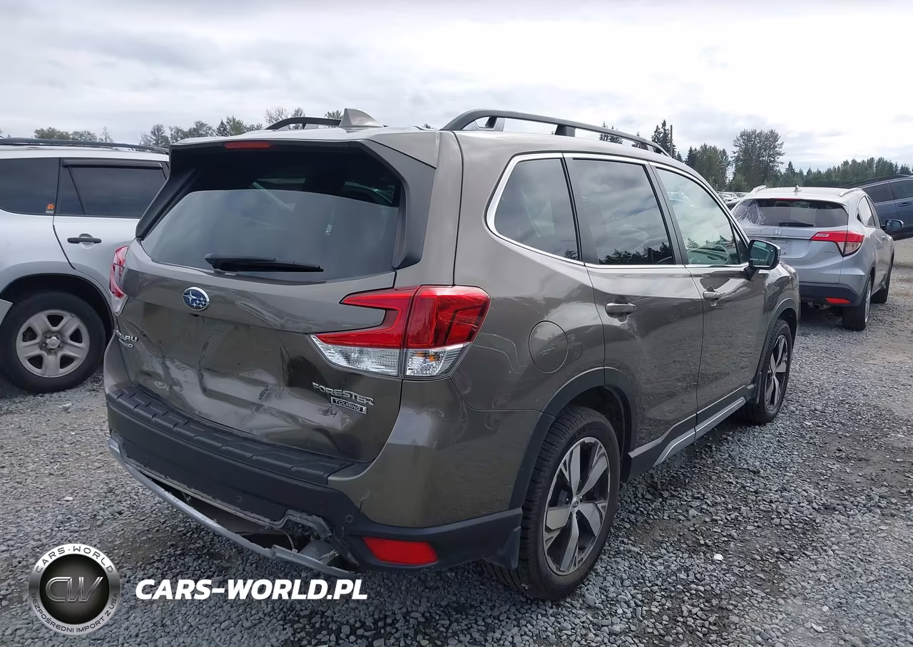 2021 Subaru Forester Touring VIN:JF2SKAXC8MH469113 - 4