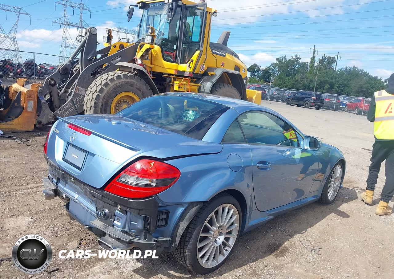 2011 Mercedes-Benz Slk 300 VIN:WDBWK5EA2BF238921 - 4