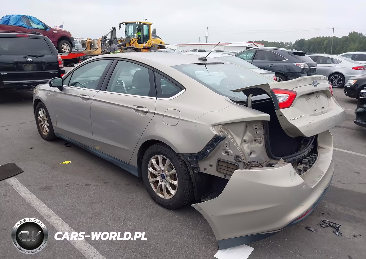 2016 Ford Fusion S VIN:3FA6P0G78GR126826 - 3