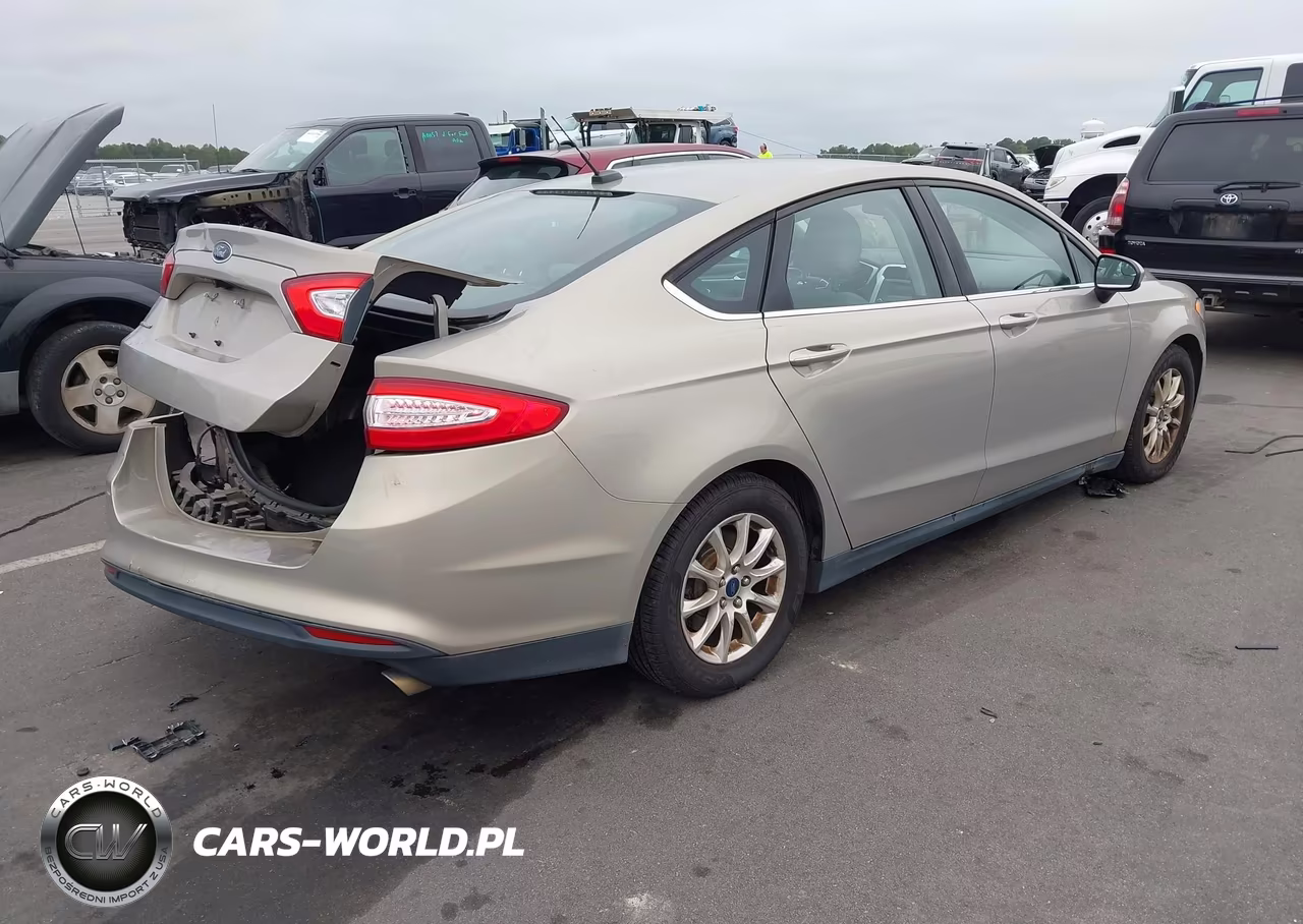 2016 Ford Fusion S VIN:3FA6P0G78GR126826 - 4