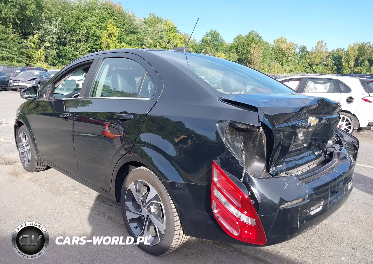 2020 Chevrolet Sonic Fwd Premier VIN:1G1JF5SB6L4112323 - 3