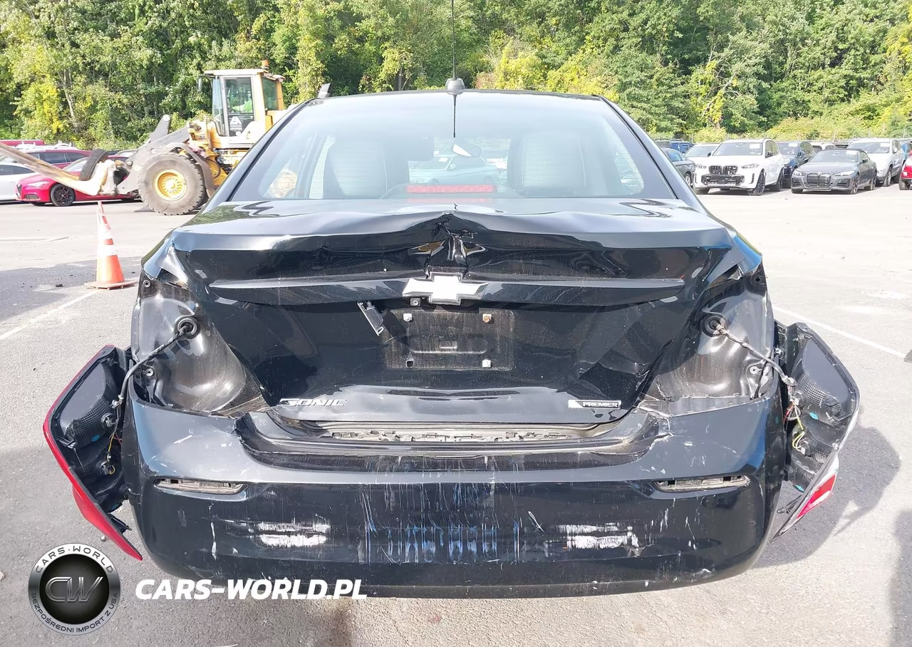 2020 Chevrolet Sonic Fwd Premier VIN:1G1JF5SB6L4112323 - 6