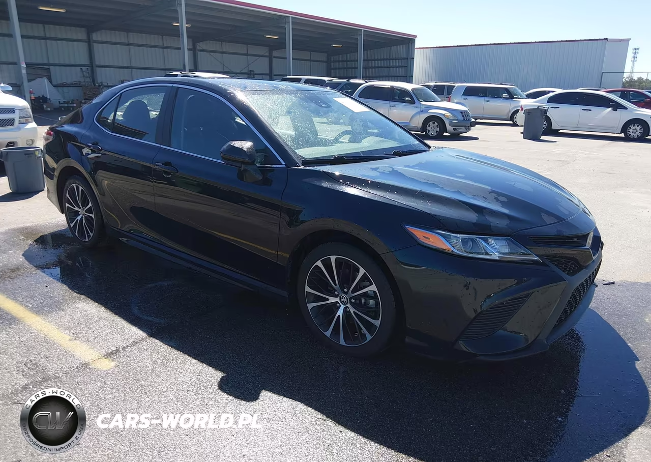 2020 Toyota Camry Se VIN:4T1G11AK7LU953847 - 1