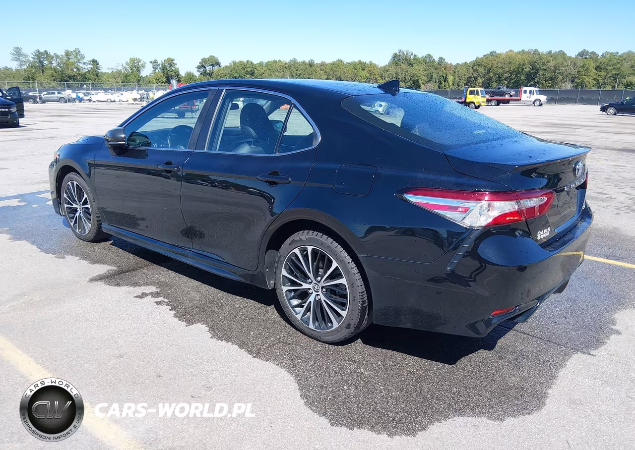 2020 Toyota Camry Se VIN:4T1G11AK7LU953847 - 3