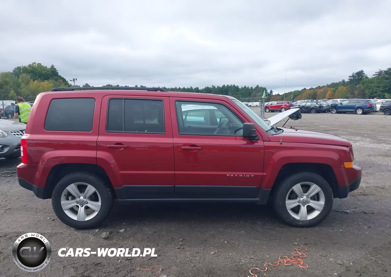 2016 Jeep Patriot Latitude VIN:1C4NJRFB9GD672707 - 13