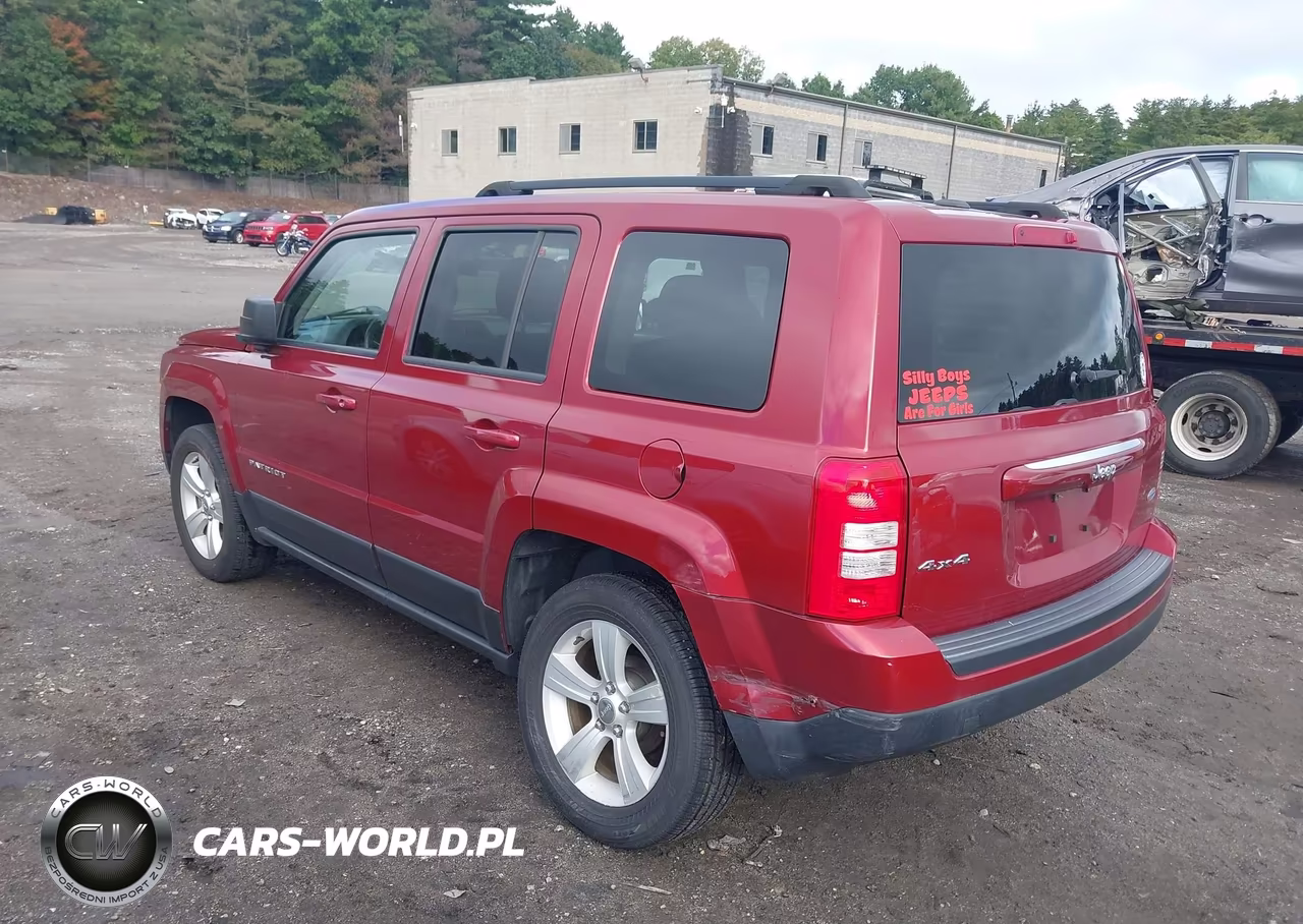 2016 Jeep Patriot Latitude VIN:1C4NJRFB9GD672707 - 3