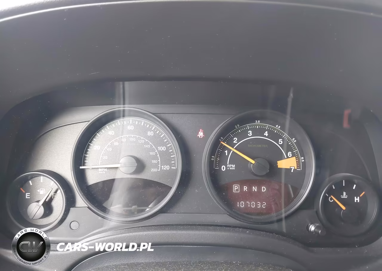 2016 Jeep Patriot Latitude VIN:1C4NJRFB9GD672707 - 7