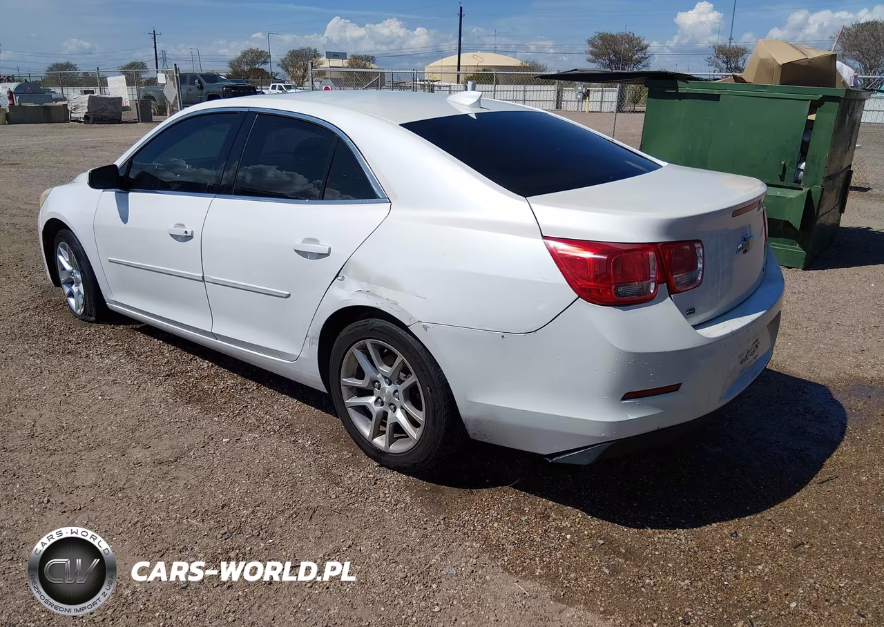 2015 Chevrolet Malibu 1Lt VIN:1G11C5SL5FF342459 - 3
