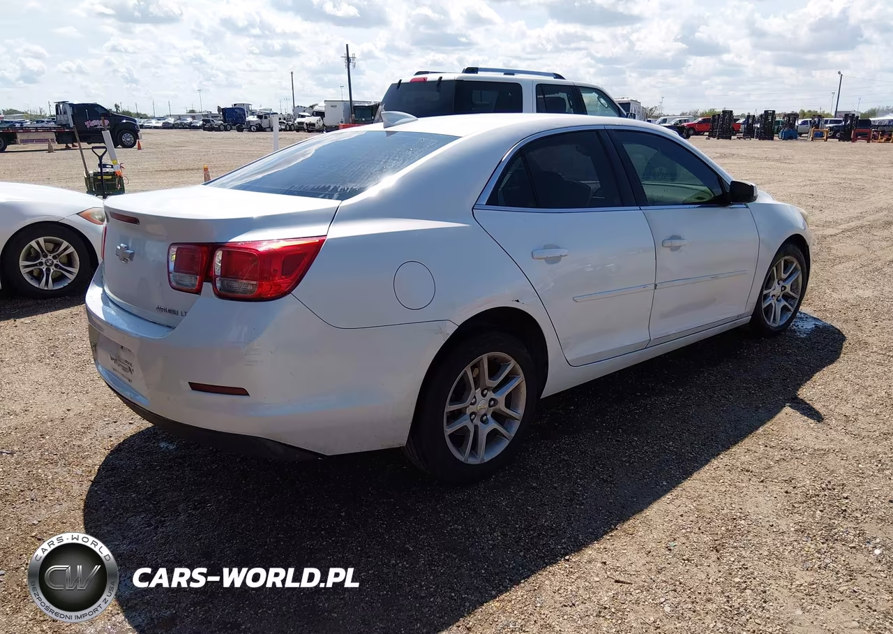2015 Chevrolet Malibu 1Lt VIN:1G11C5SL5FF342459 - 4