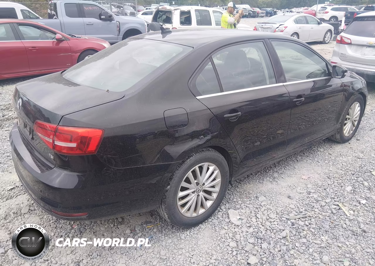 2015 Volkswagen Jetta 1.8T Se VIN:3VWD17AJ4FM406994 - 4