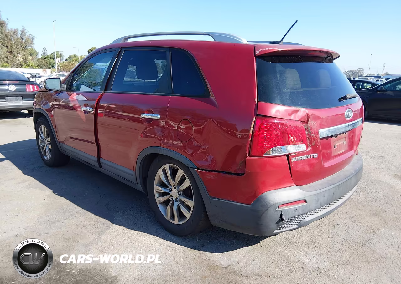 2011 Kia Sorento Ex V6 VIN:5XYKU4A23BG045581 - 3