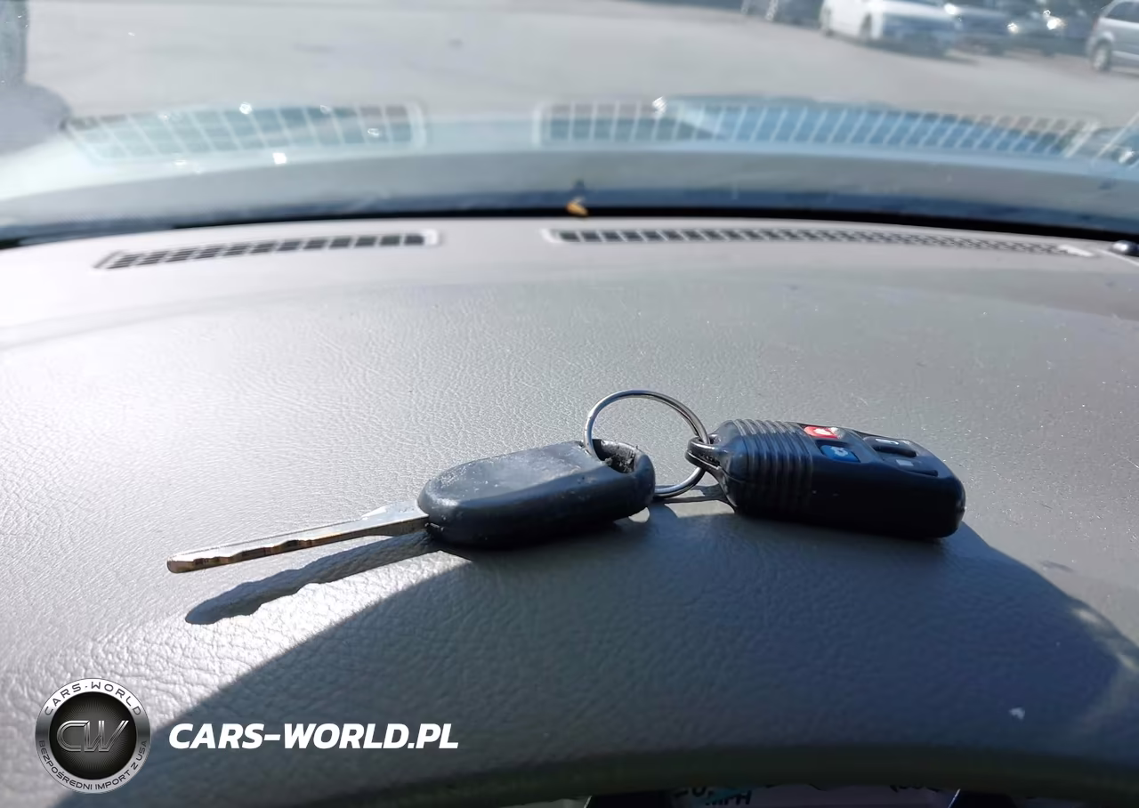 2004 Ford Thunderbird VIN:1FAHP63A14Y107190 - 11