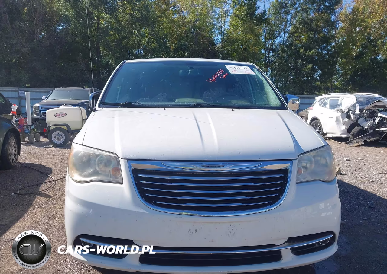 2014 Chrysler Town & Country Touring-L VIN:2C4RC1CG5ER168338 - 6