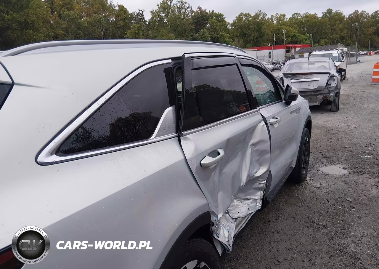 2026 Kia Sorento S VIN:5XYRLDJC6TG454086 - 17