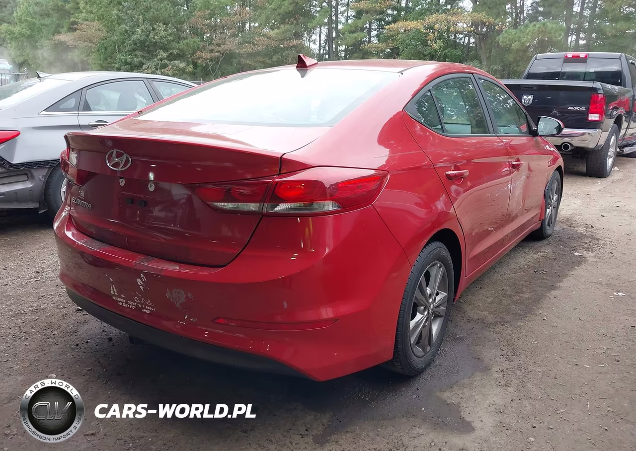 2017 Hyundai Elantra Se VIN:5NPD84LF0HH039588 - 4