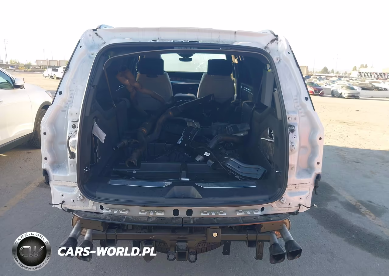 2025 Cadillac Escalade Esv V-Series VIN:1GYS9SR91SR392040 - 16