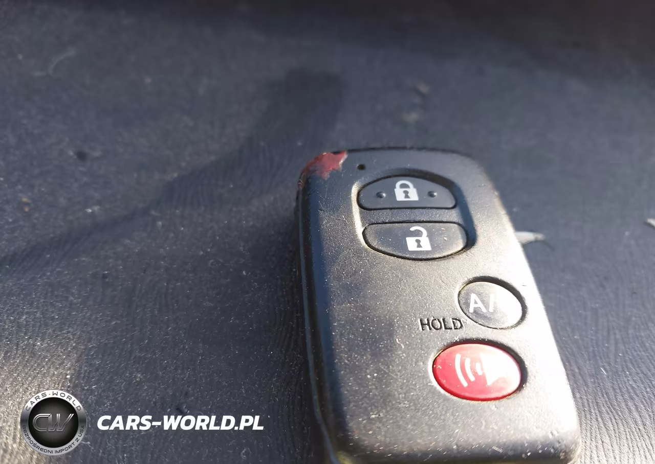 2013 Toyota Prius Plug-In VIN:JTDKN3DP4D3046258 - 11