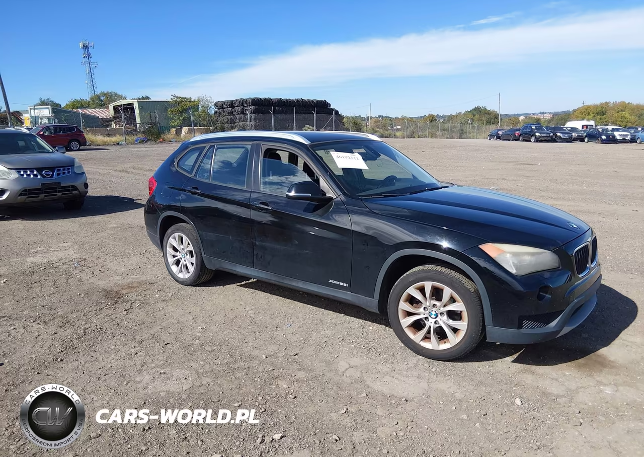 2013 BMW X1 xDrive28I VIN:WBAVL1C51DVR82721 - 1