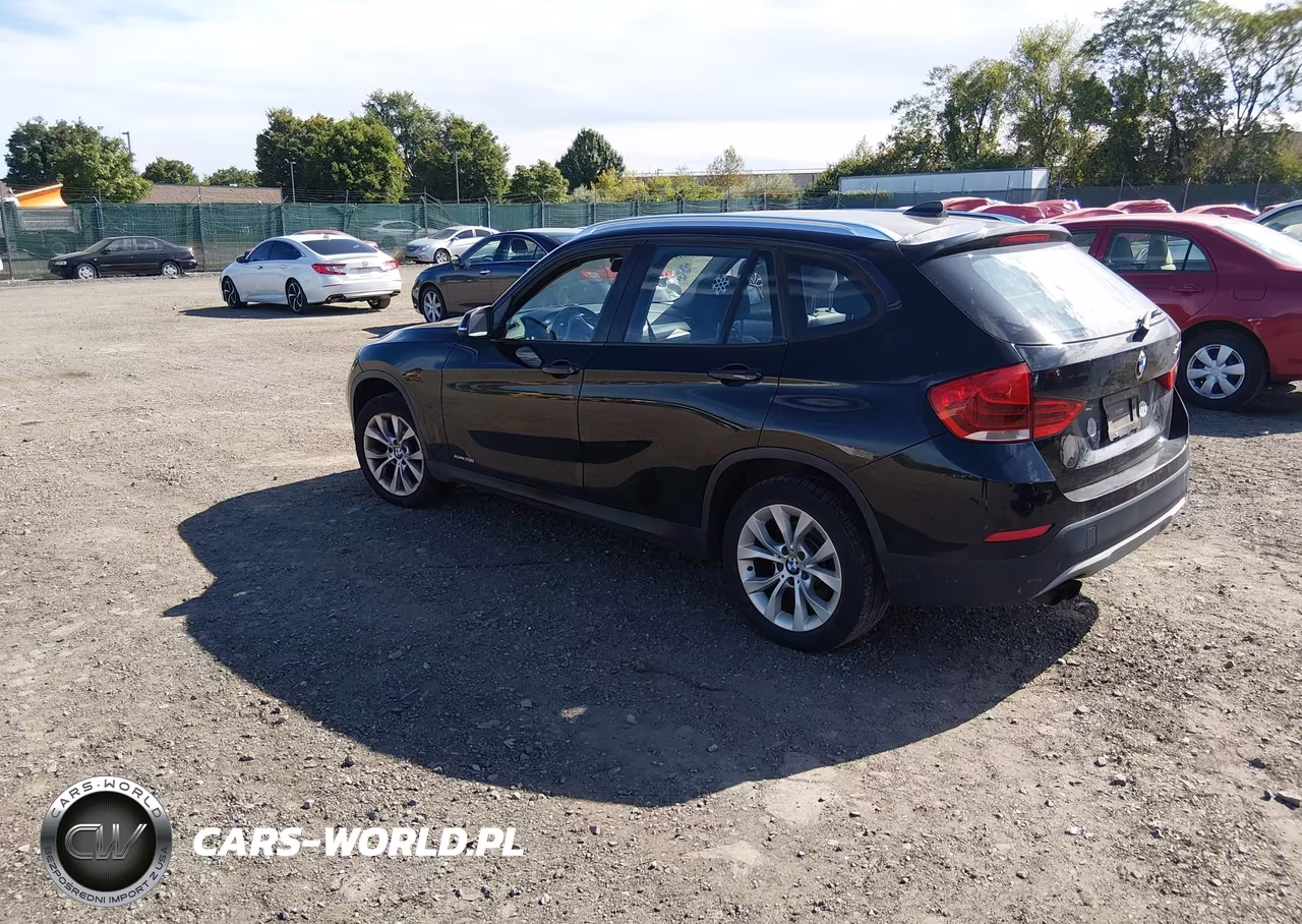 2013 BMW X1 xDrive28I VIN:WBAVL1C51DVR82721 - 3