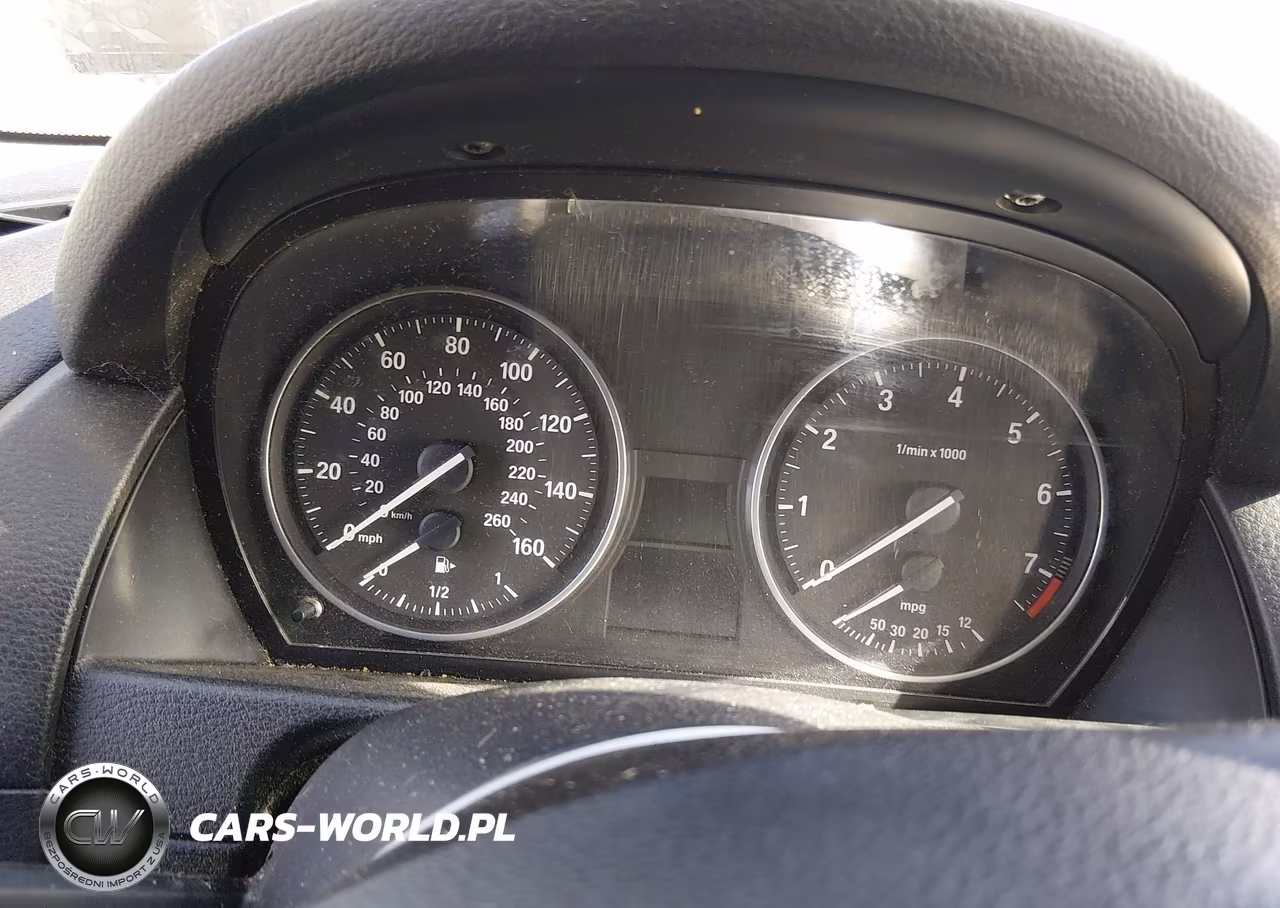 2013 BMW X1 xDrive28I VIN:WBAVL1C51DVR82721 - 7