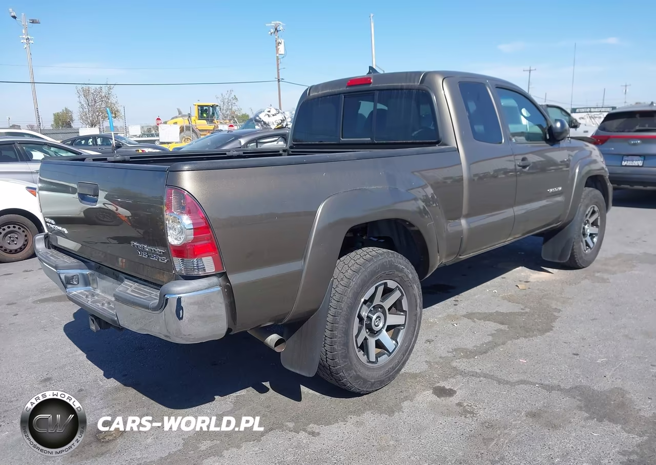 2015 Toyota Tacoma Prerunner V6 VIN:5TFTU4GN8FX084417 - 4