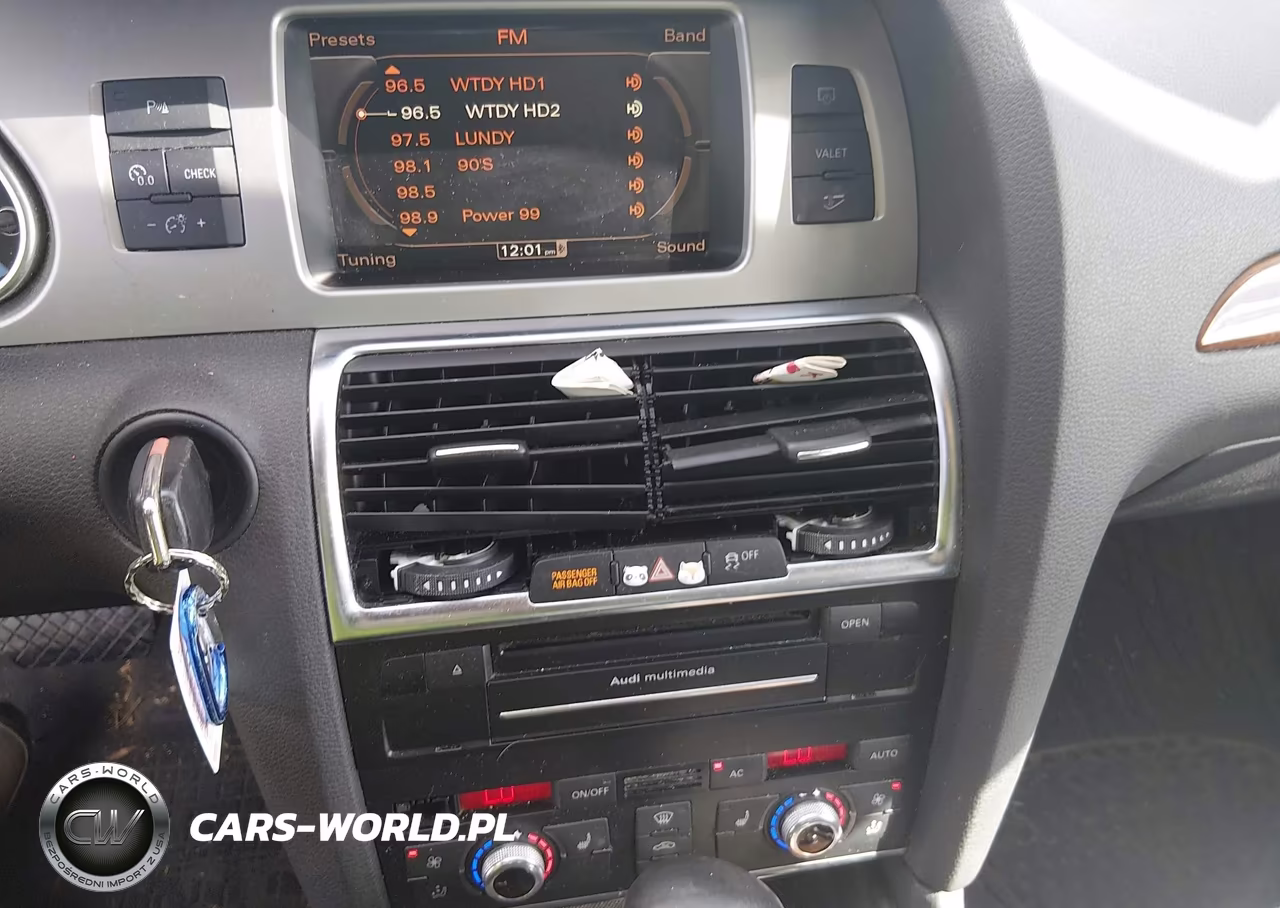 2011 Audi Q7 3.0T Premium VIN:WA1LGAFE8BD004644 - 13