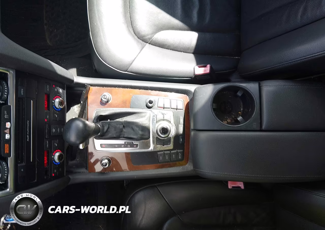 2011 Audi Q7 3.0T Premium VIN:WA1LGAFE8BD004644 - 14