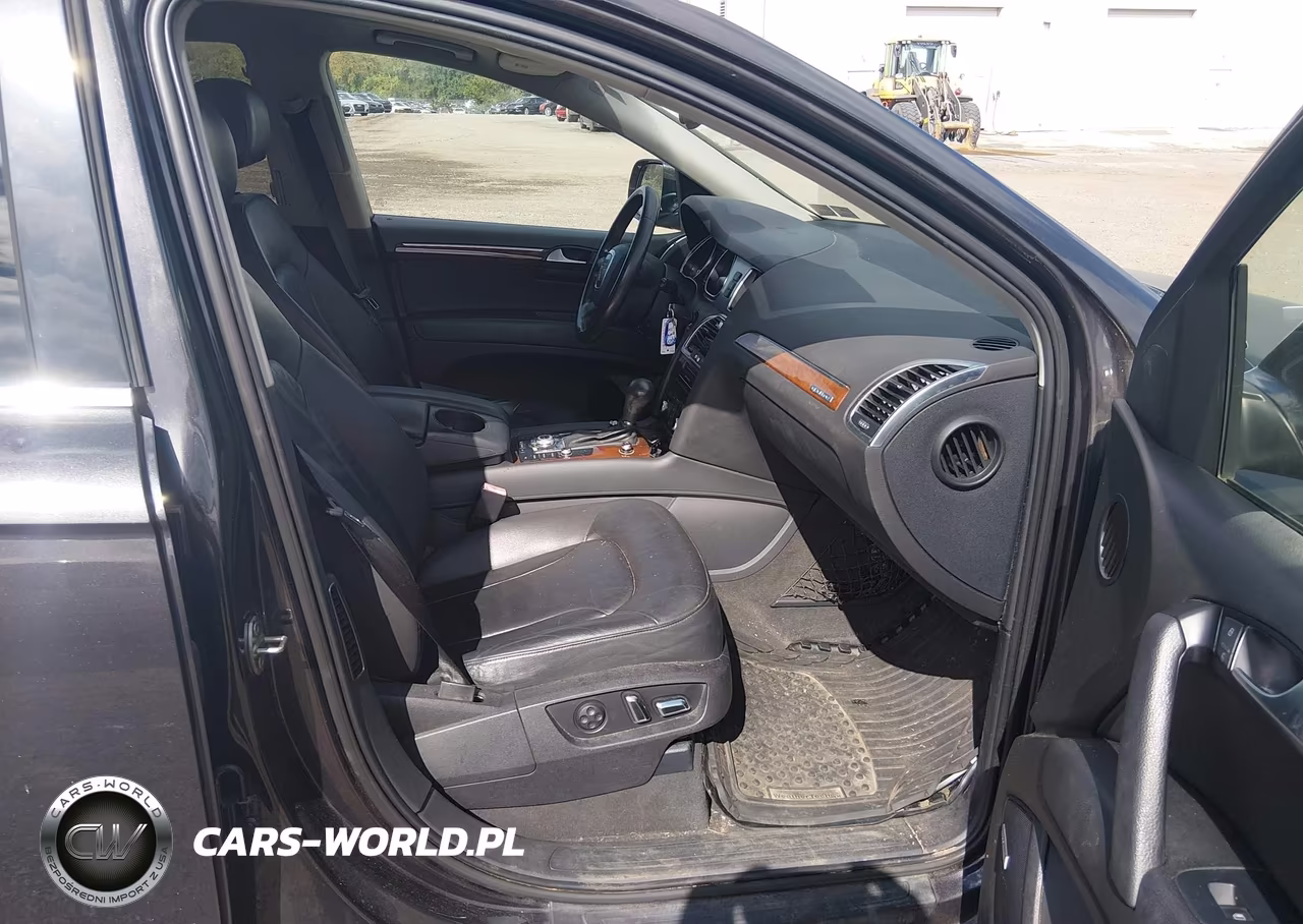 2011 Audi Q7 3.0T Premium VIN:WA1LGAFE8BD004644 - 5