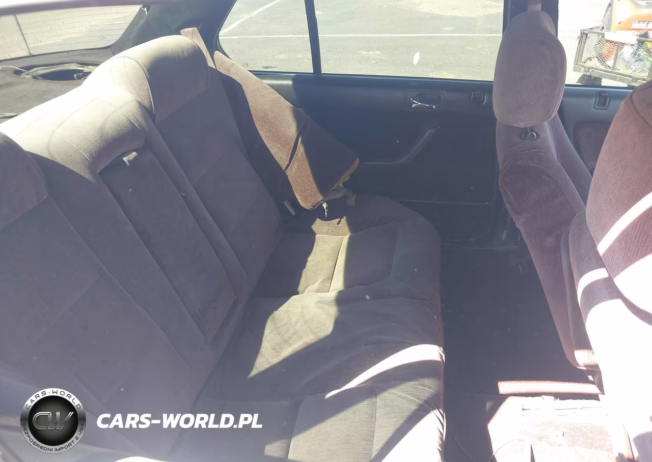 1993 Honda Accord Lx VIN:JHMCB7650PC014667 - 8