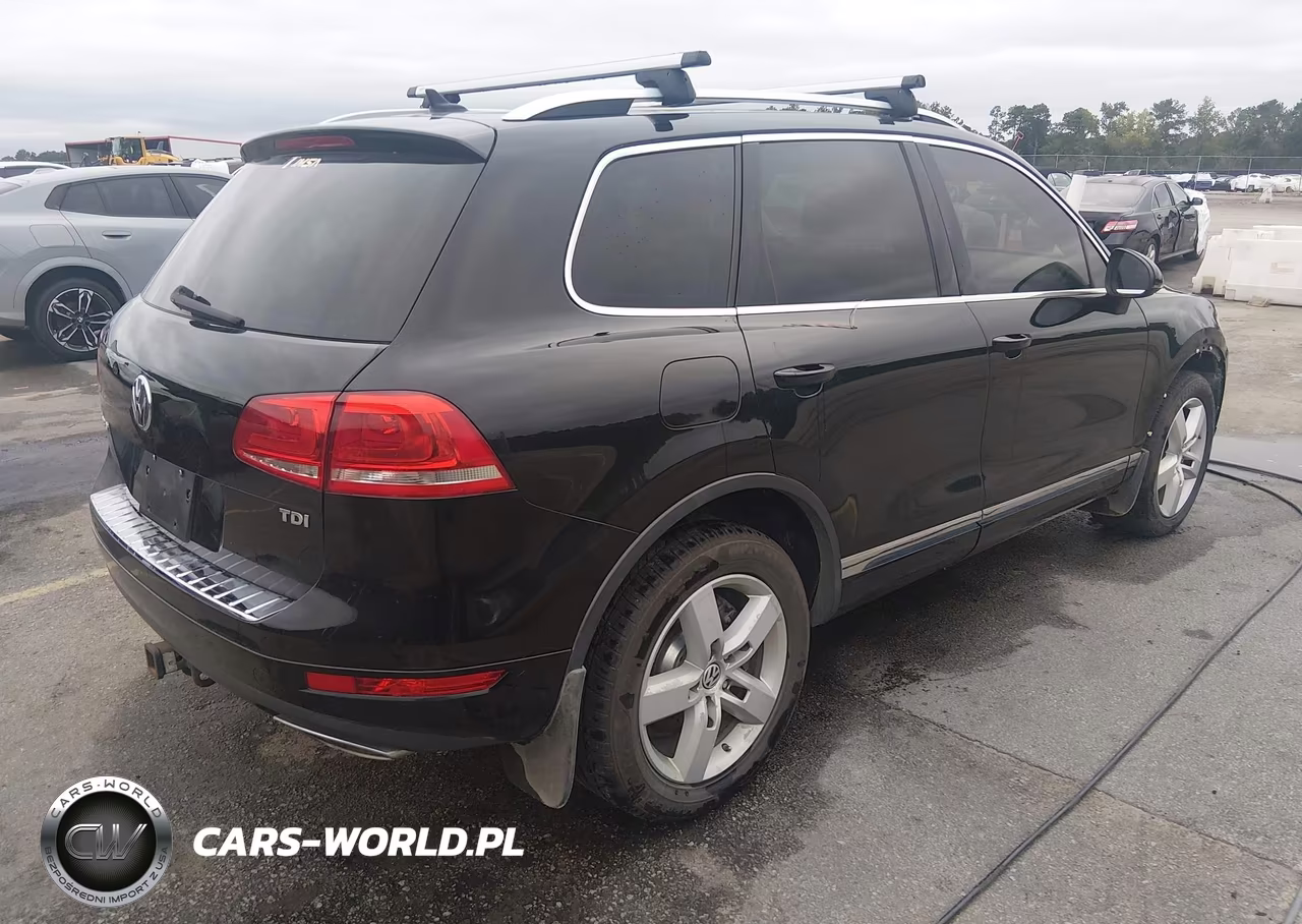 2012 Volkswagen Touareg Tdi Lux VIN:WVGEK9BP0CD011278 - 4