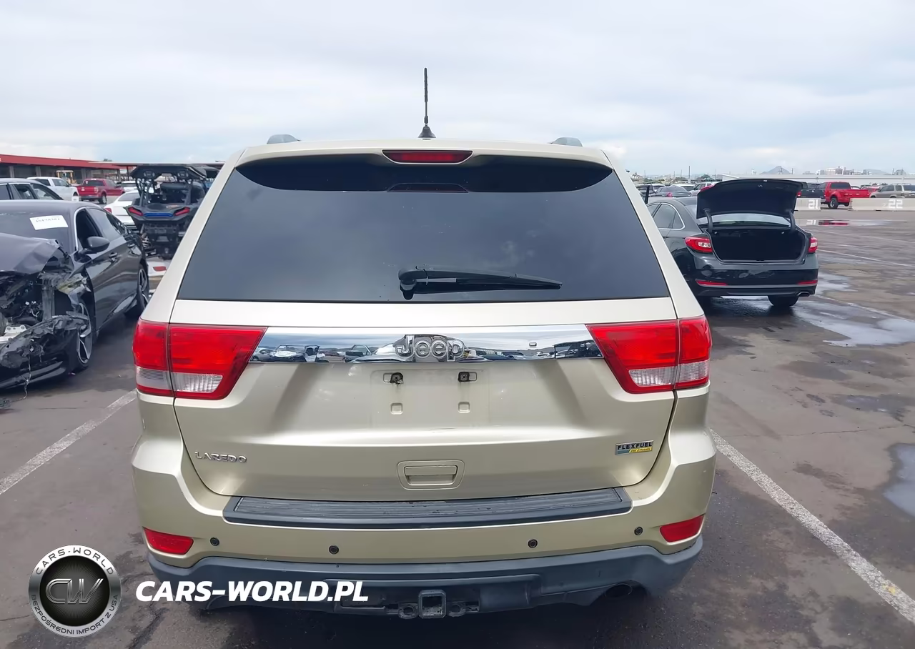 2012 Jeep Grand Cherokee Laredo VIN:1C4RJEAGXCC195041 - 15