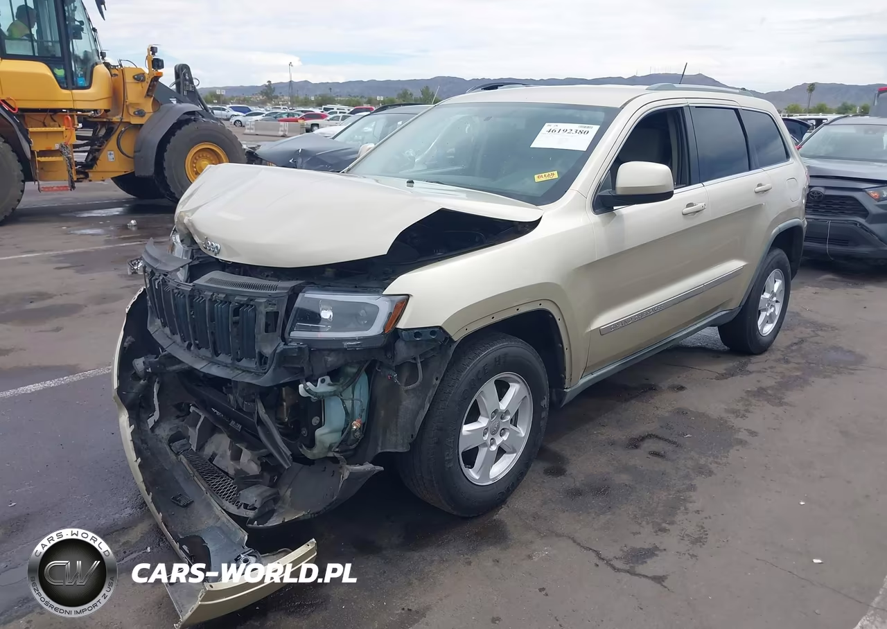 2012 Jeep Grand Cherokee Laredo VIN:1C4RJEAGXCC195041 - 2