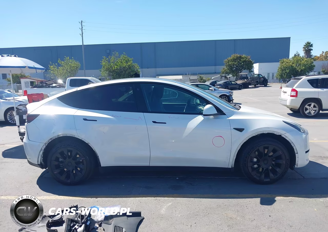 2023 Tesla Model Y Awd-Long Range Dual Motor All-Wheel Drive VIN:7SAYGDEE8PF676155 - 14