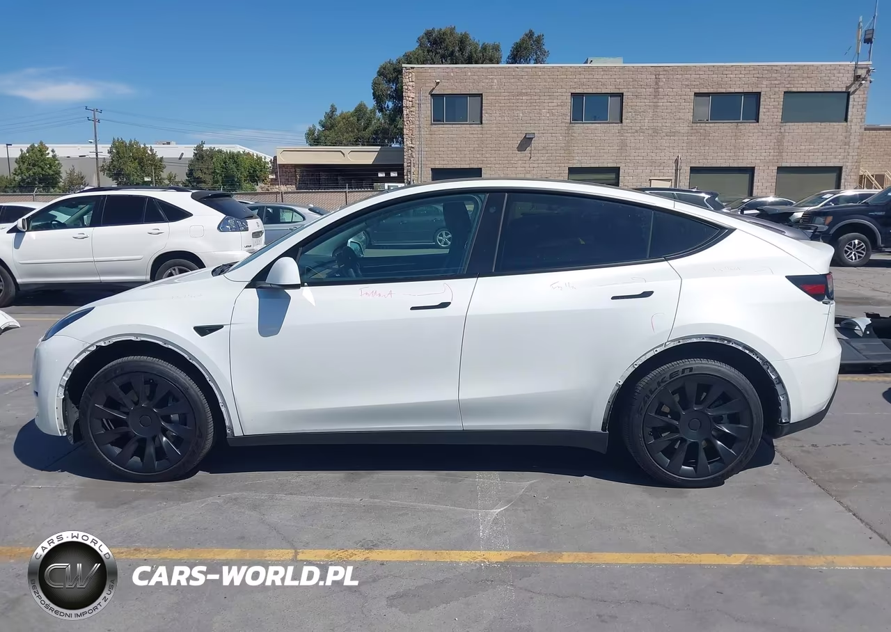 2023 Tesla Model Y Awd-Long Range Dual Motor All-Wheel Drive VIN:7SAYGDEE8PF676155 - 15
