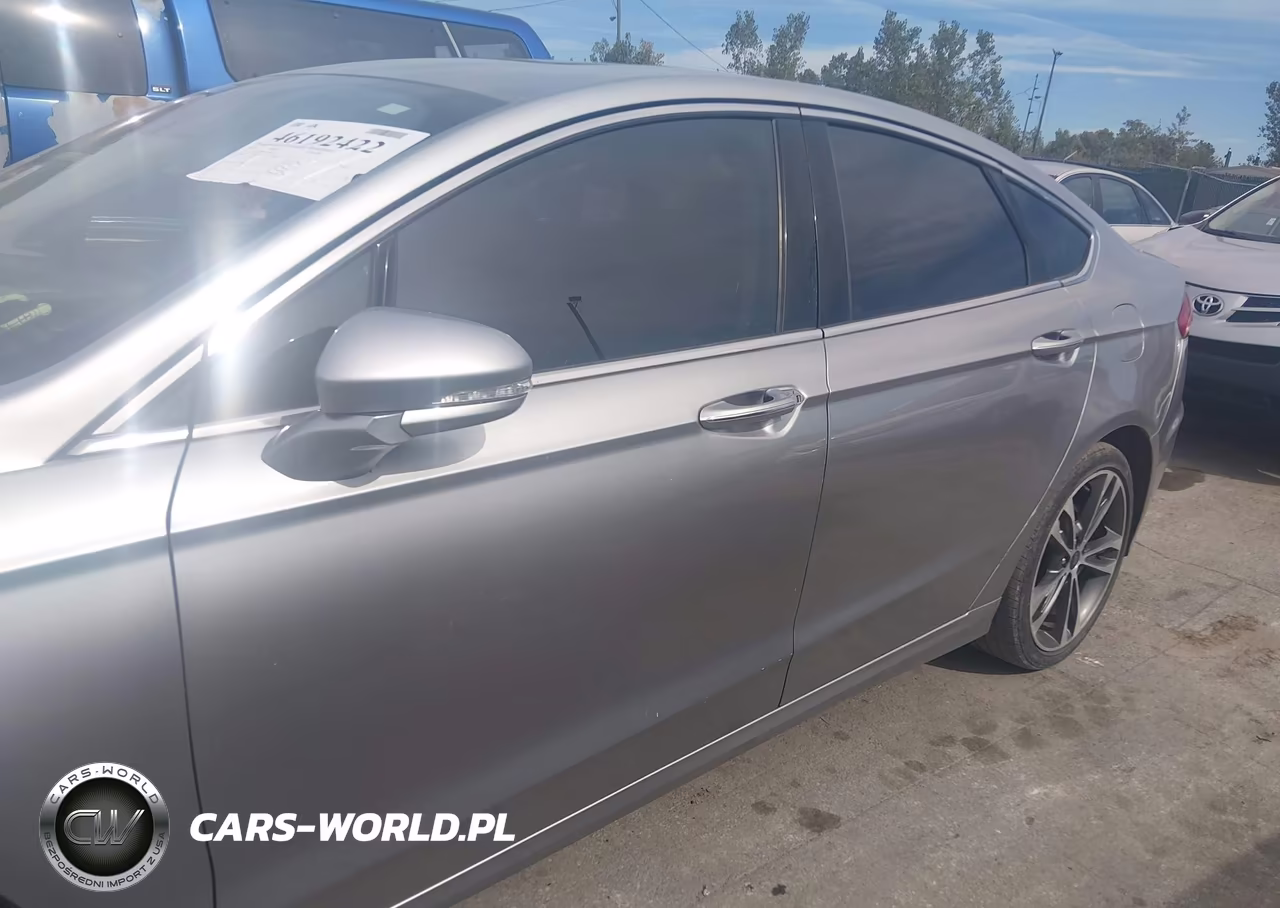2020 Ford Fusion Titanium VIN:3FA6P0D98LR203050 - 13