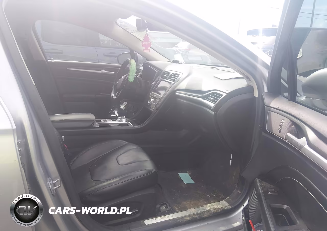 2020 Ford Fusion Titanium VIN:3FA6P0D98LR203050 - 5