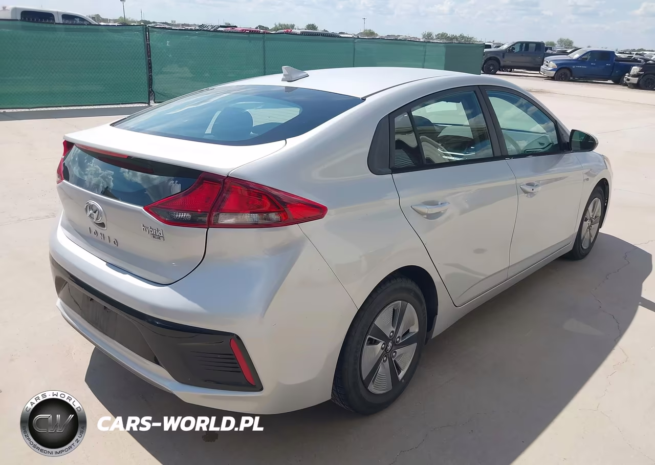 2019 Hyundai Ioniq Hybrid Blue VIN:KMHC65LC7KU161015 - 4