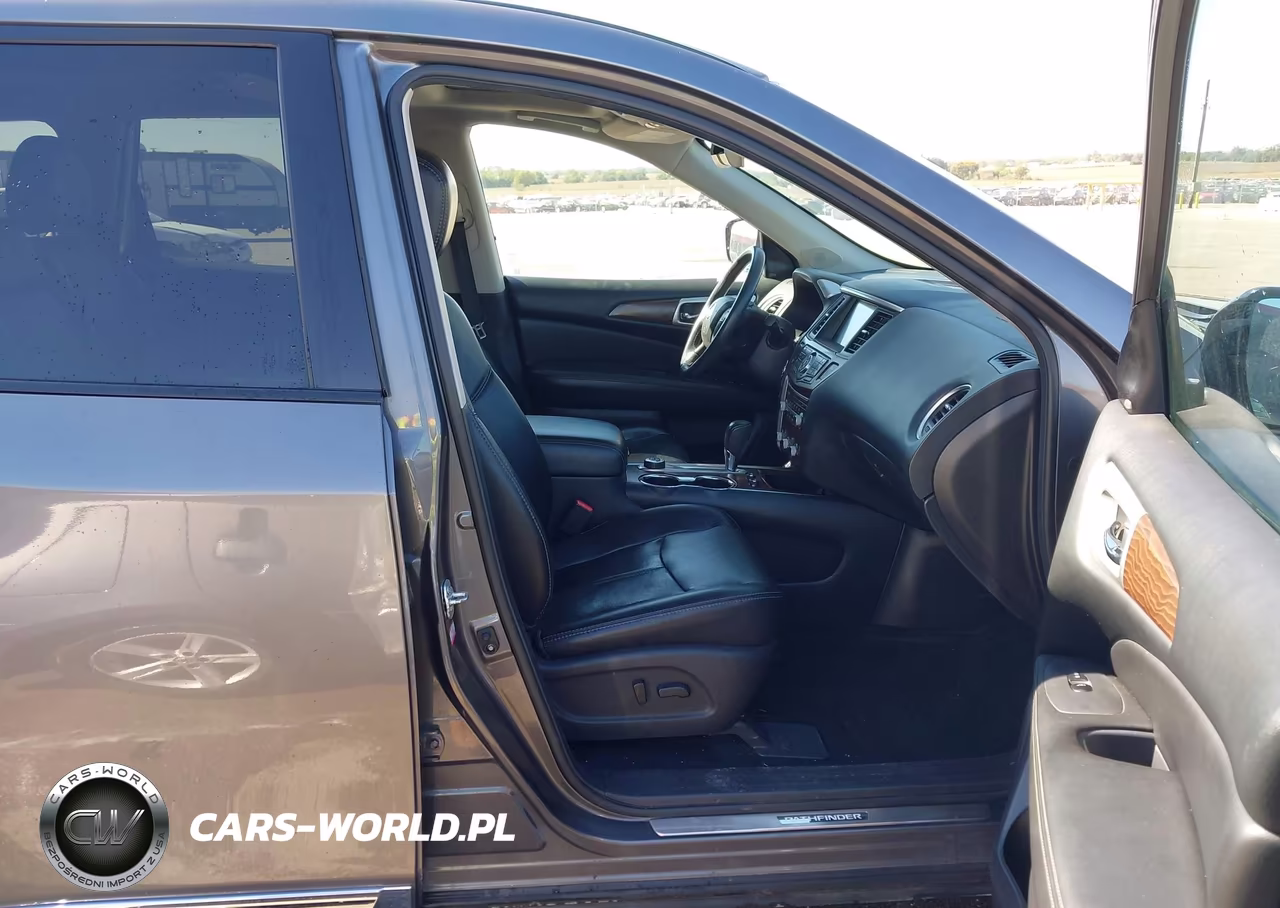 2017 Nissan Pathfinder Platinum VIN:5N1DR2MM8HC669493 - 5