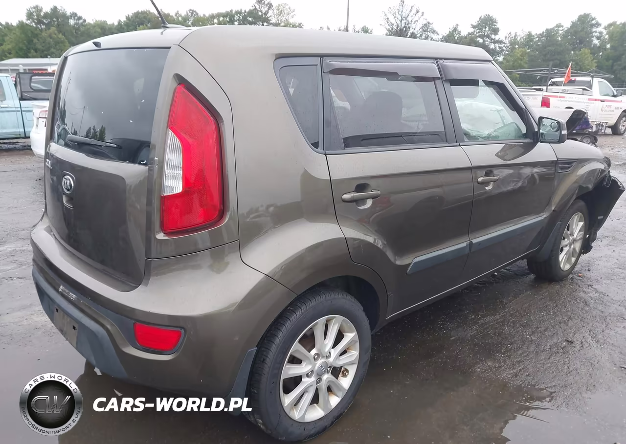 2013 Kia Soul + VIN:KNDJT2A62D7581766 - 4