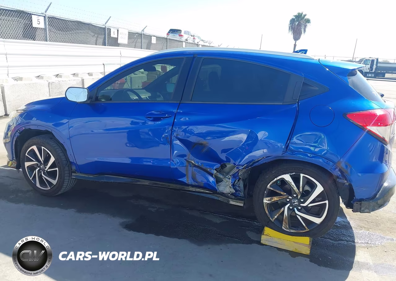 2019 Honda Hr-V Sport VIN:3CZRU5H14KG714261 - 6