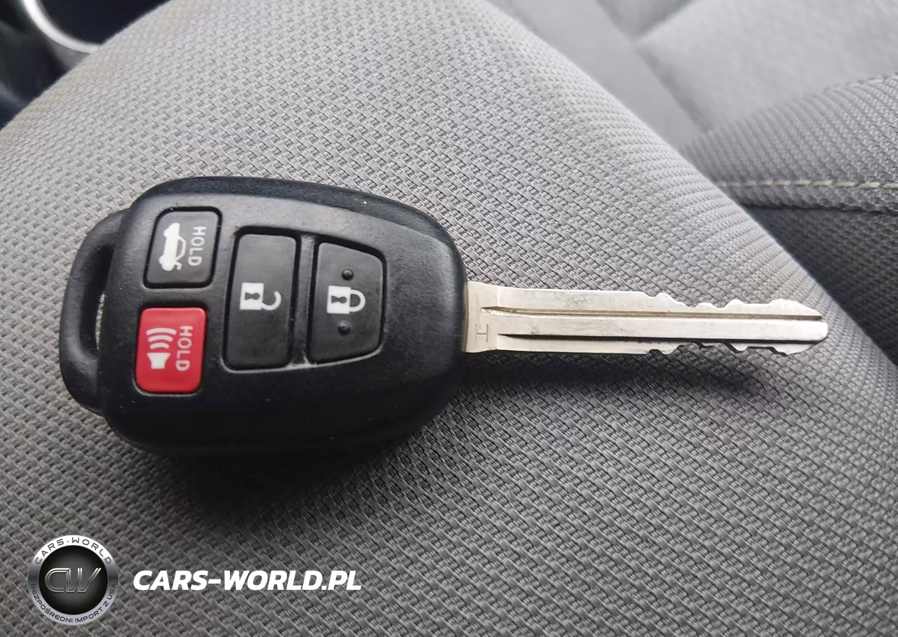 2016 Toyota Corolla Le VIN:2T1BURHEXGC643702 - 11