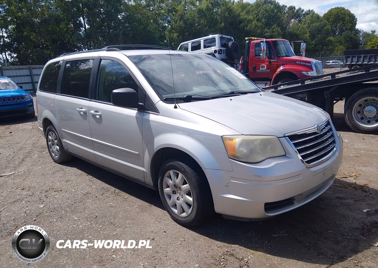 2010 Chrysler Town & Country Lx – zdjęcie 1 z 10