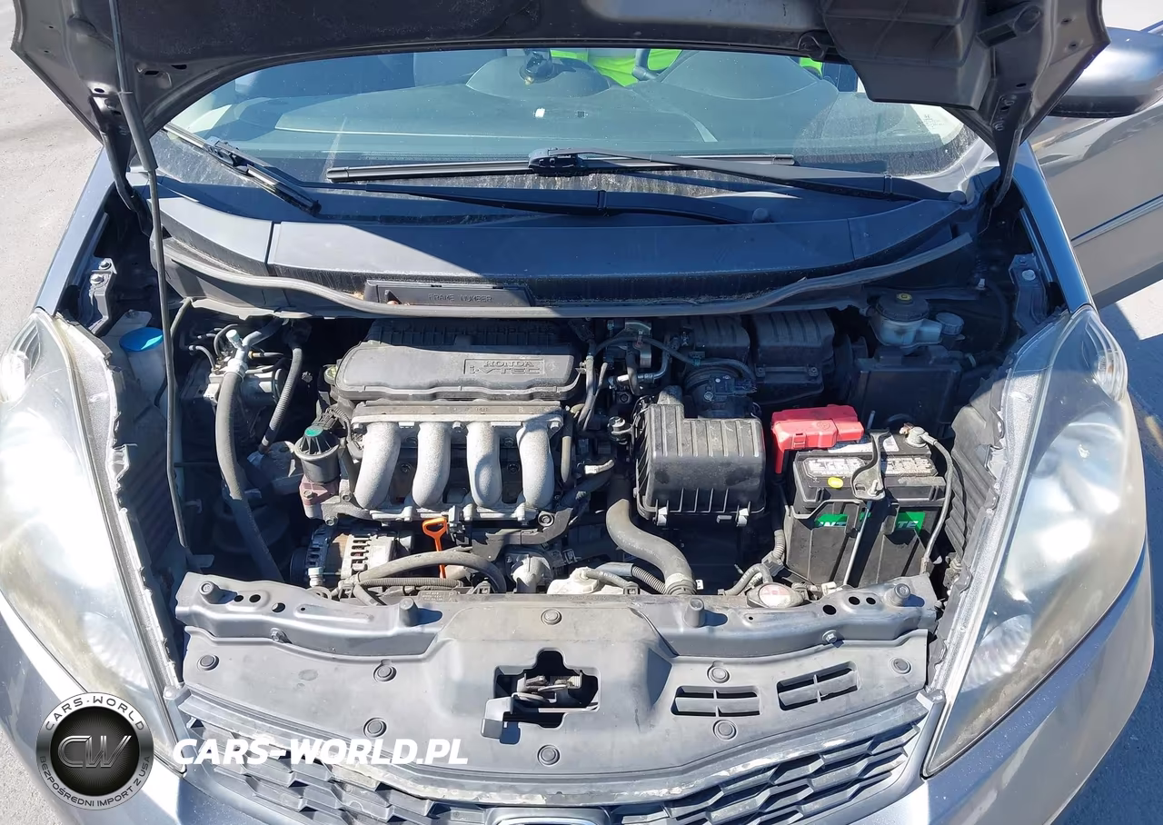2013 Honda Fit Sport VIN:JHMGE8G5XDC016399 - 10