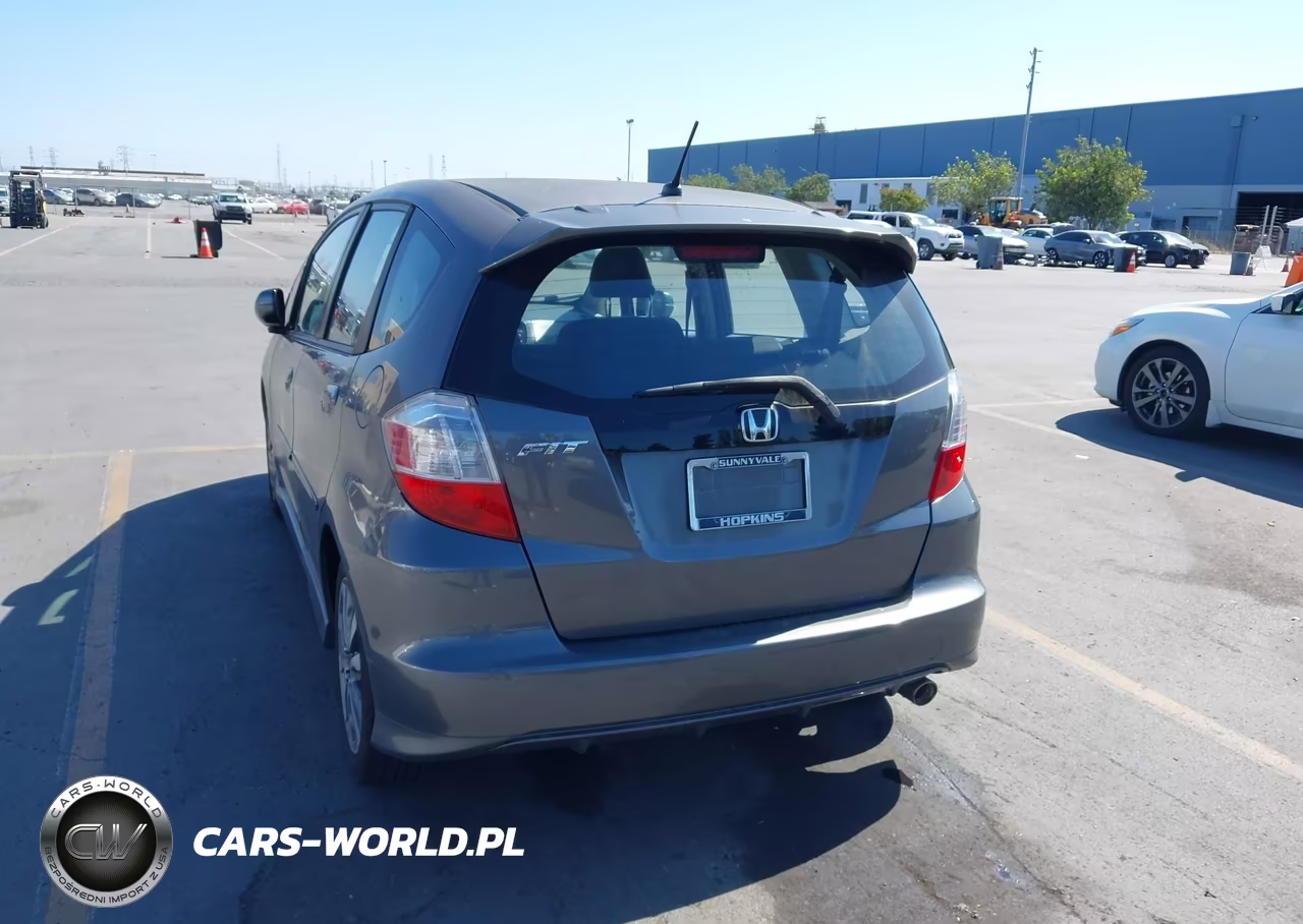 2013 Honda Fit Sport VIN:JHMGE8G5XDC016399 - 6