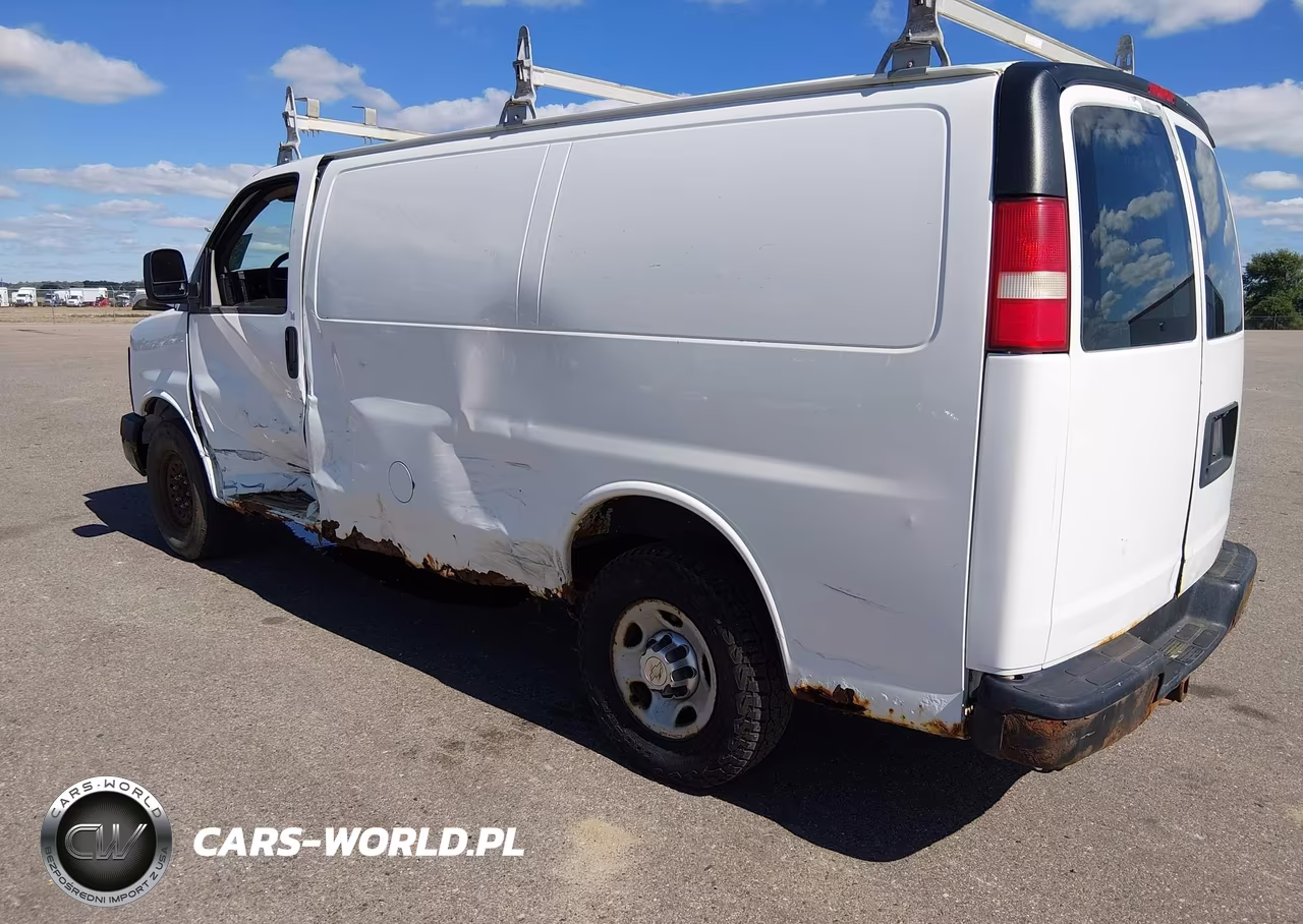2011 Chevrolet Express 2500 Work Van VIN:1GCWGFFA9B1129764 - 3
