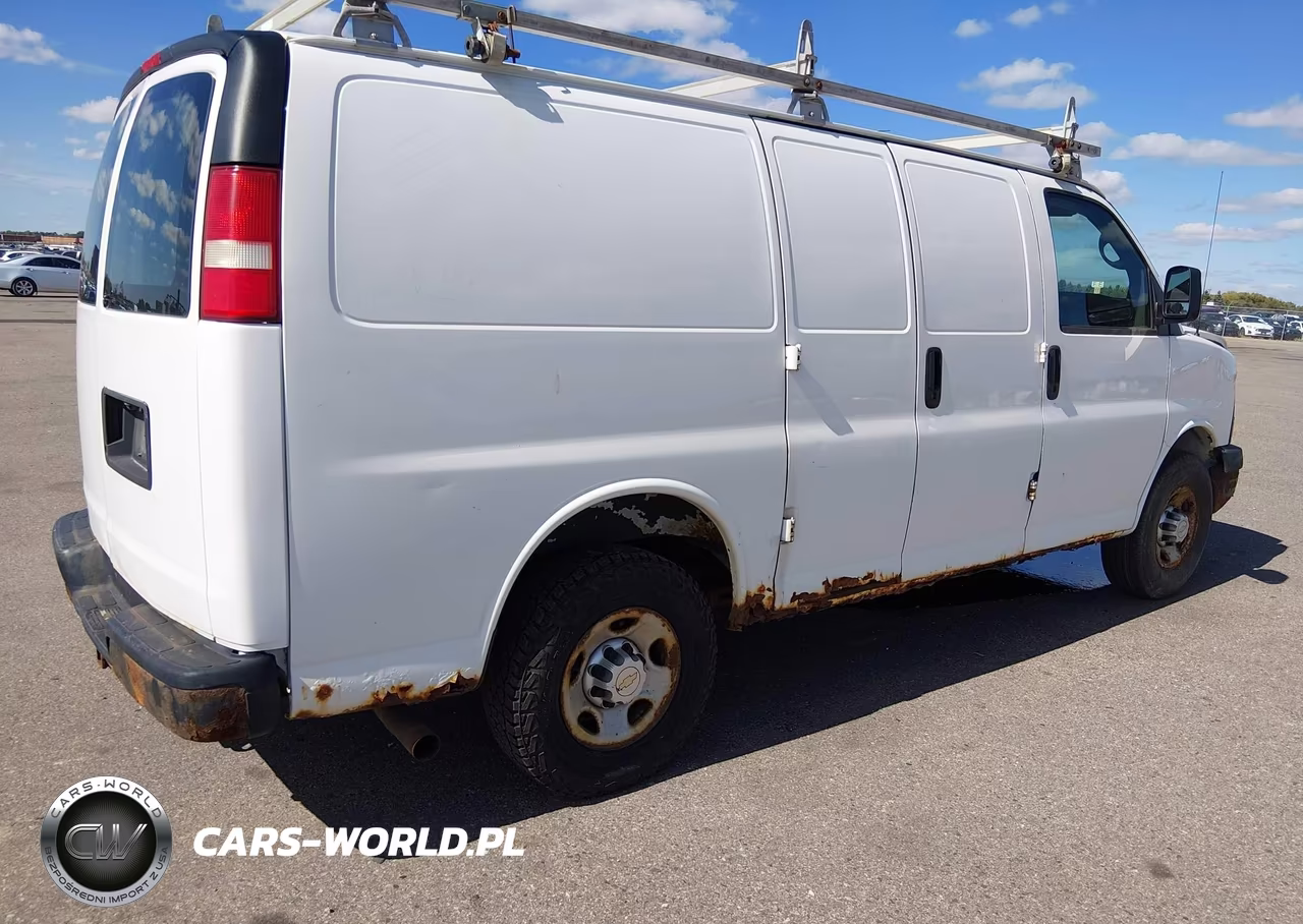 2011 Chevrolet Express 2500 Work Van VIN:1GCWGFFA9B1129764 - 4