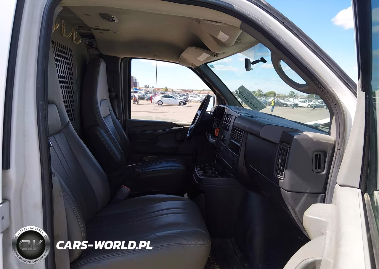 2011 Chevrolet Express 2500 Work Van VIN:1GCWGFFA9B1129764 - 5