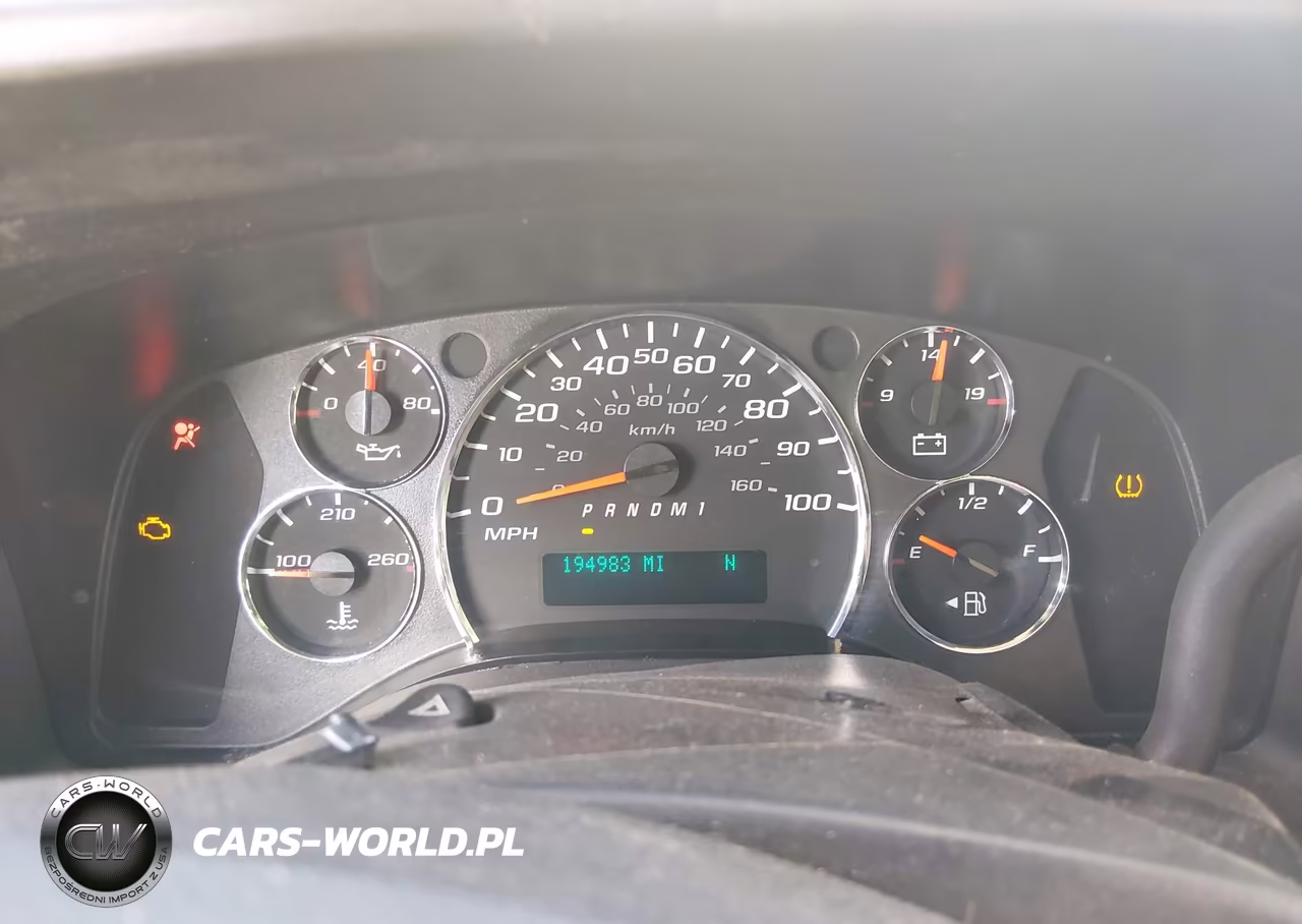 2011 Chevrolet Express 2500 Work Van VIN:1GCWGFFA9B1129764 - 7